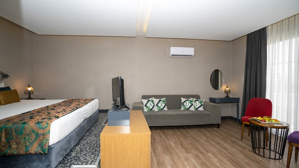 Azuu Boutique Hotel 54/76