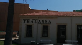 Eleana Hotel
