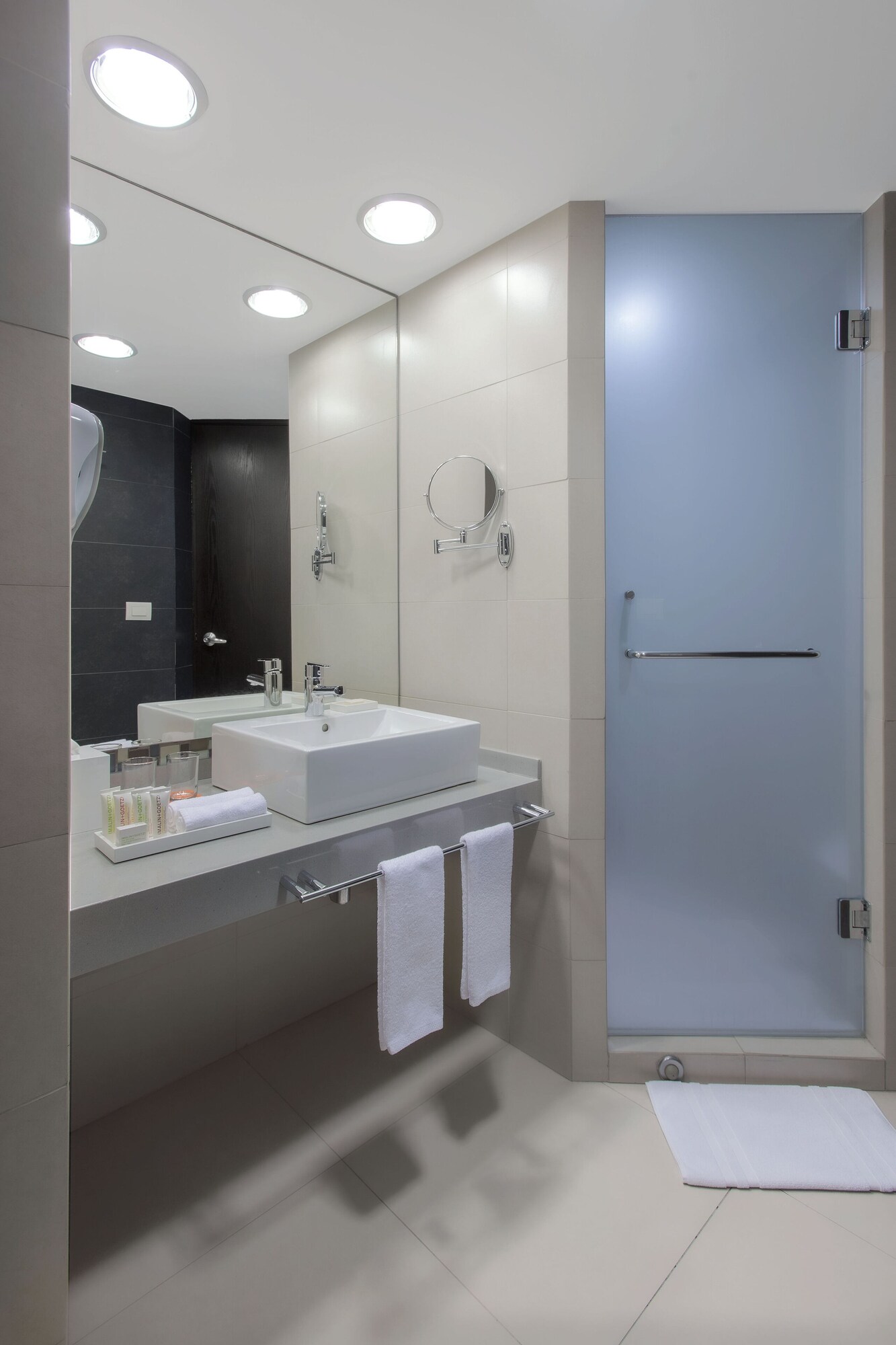 غرفة قياسية بسرير كينج، Hotel Novit 5/6