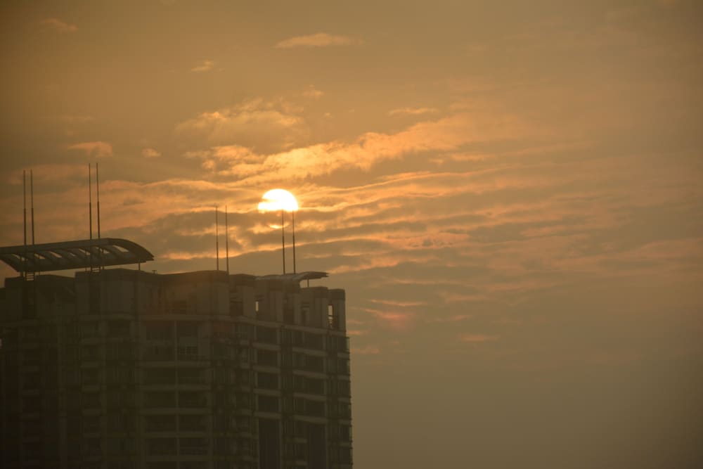 Guangdong Hotel (Sun Yat-sen Memorial Hall Station) 69/73