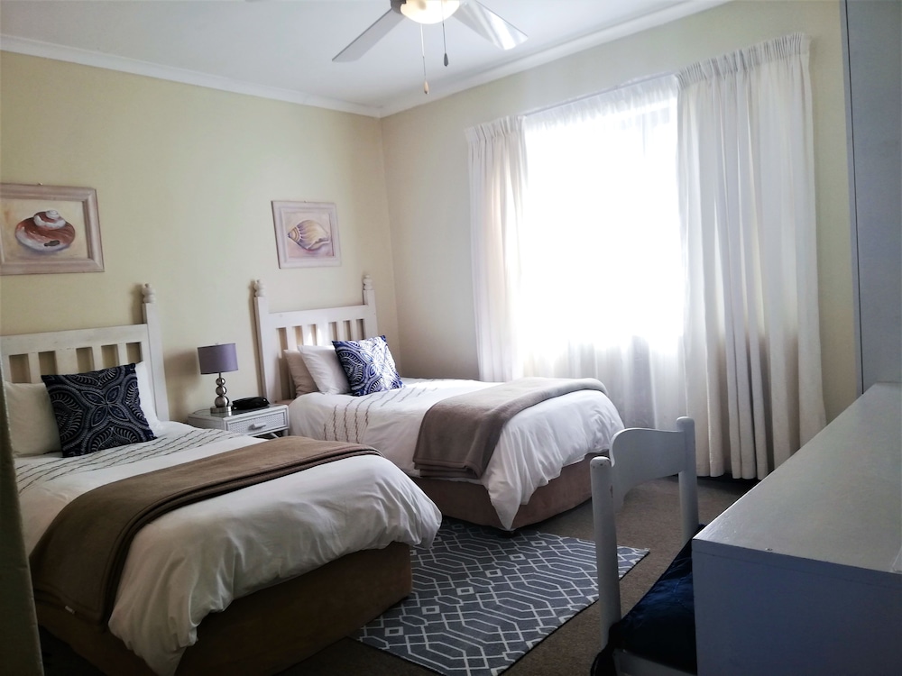 Blouberg Dolphin Inn 13/72