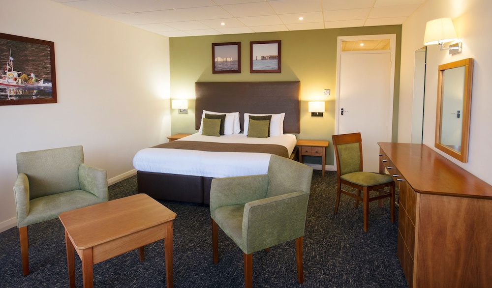 Sandbanks Hotel 3/61