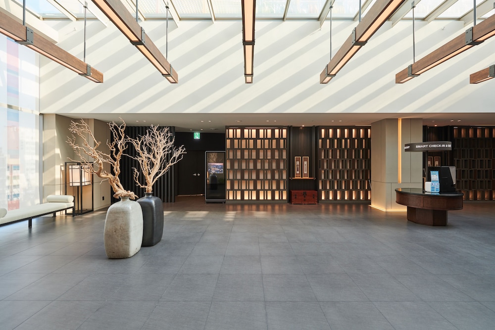 Nine Tree by Parnas Seoul Insadong 40/70