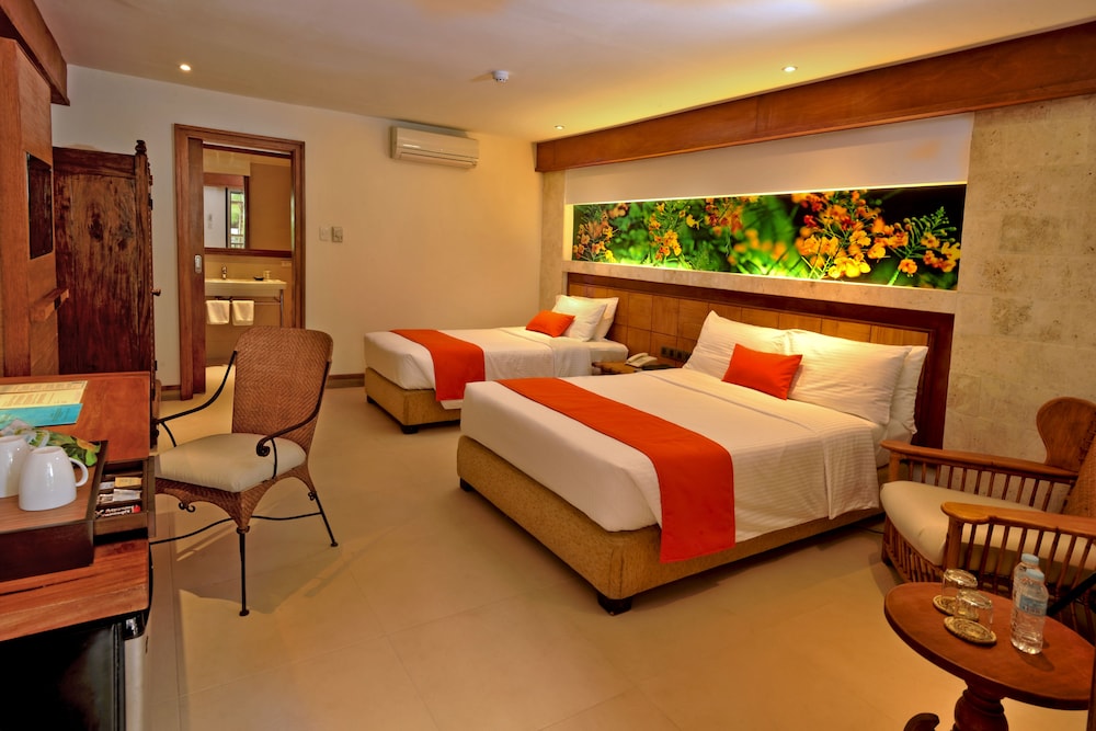 Costabella Tropical Beach Hotel 32/78