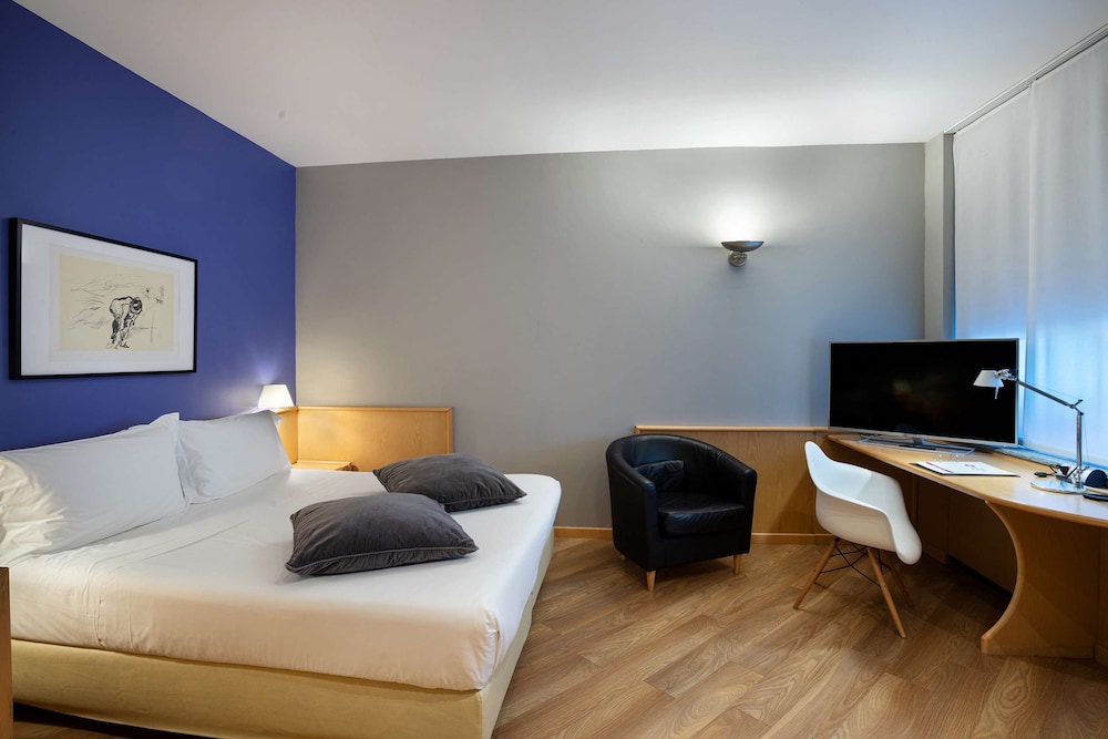 Best Western Plus Executive Hotel And Suites 23/54