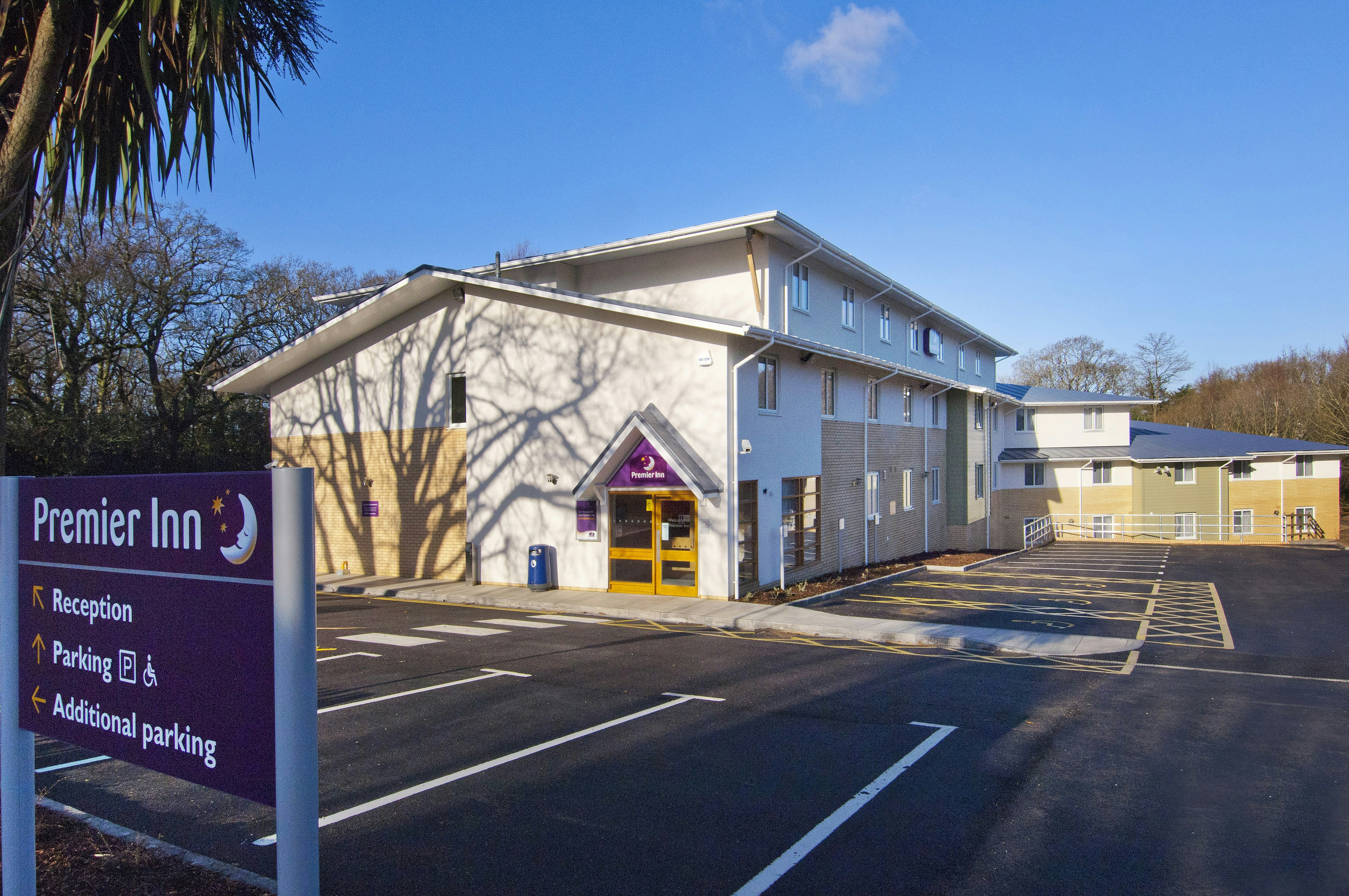 Premier Inn Christchurch / Highcliffe 28/33
