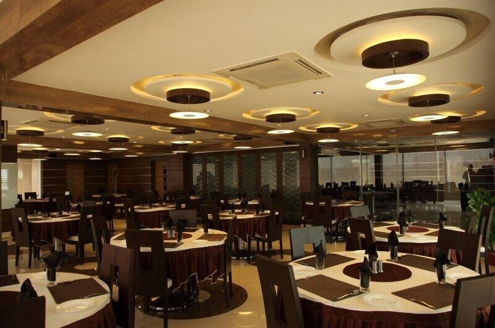 PEARL OF HEAVEN THE HOTEL 25/40