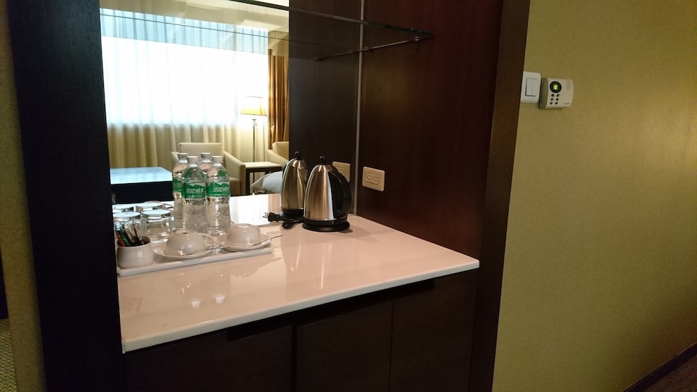 Taipei International Hotel 46/58