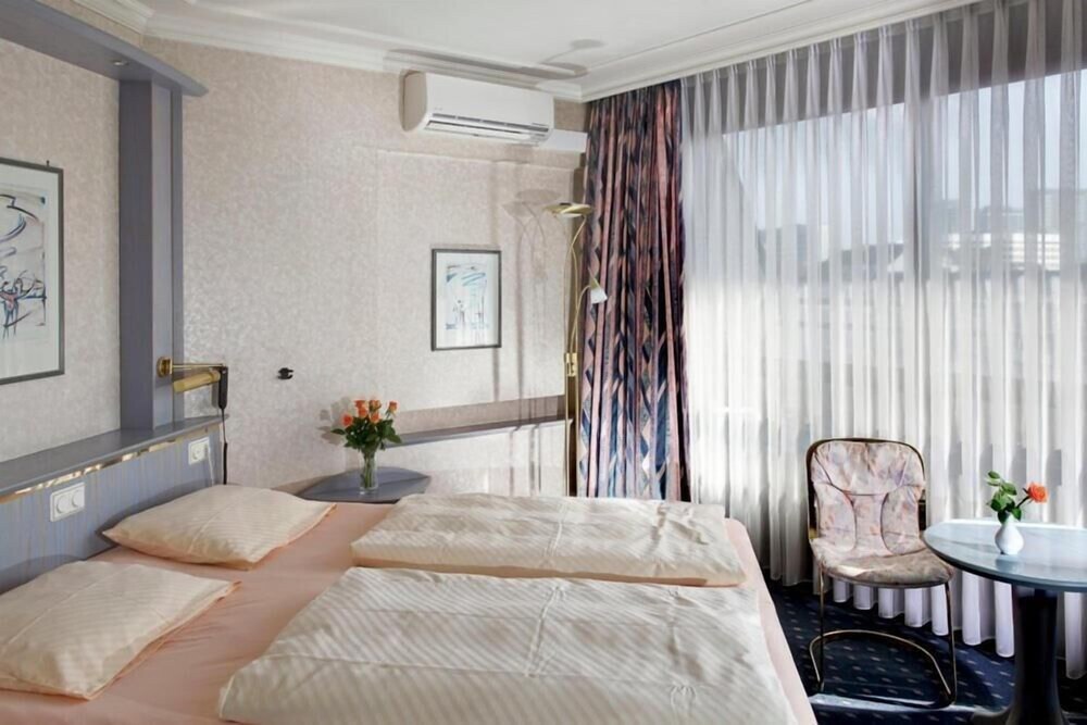 Hotel Senator Hamburg 14/35