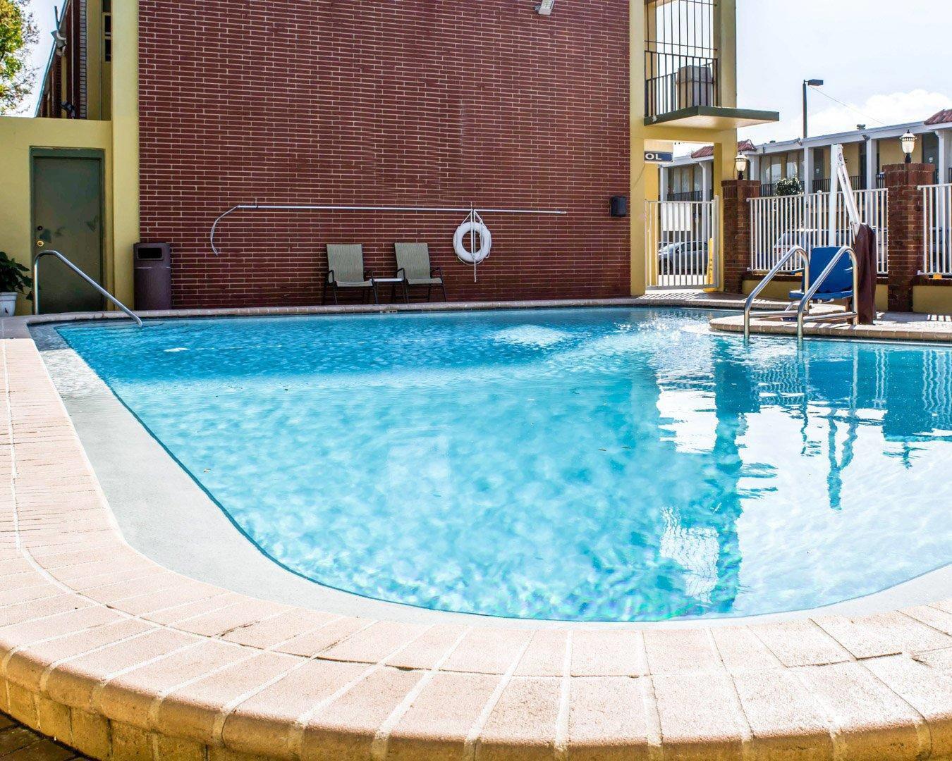 Quality Inn Tampa Airport - Cruise Port 45/69