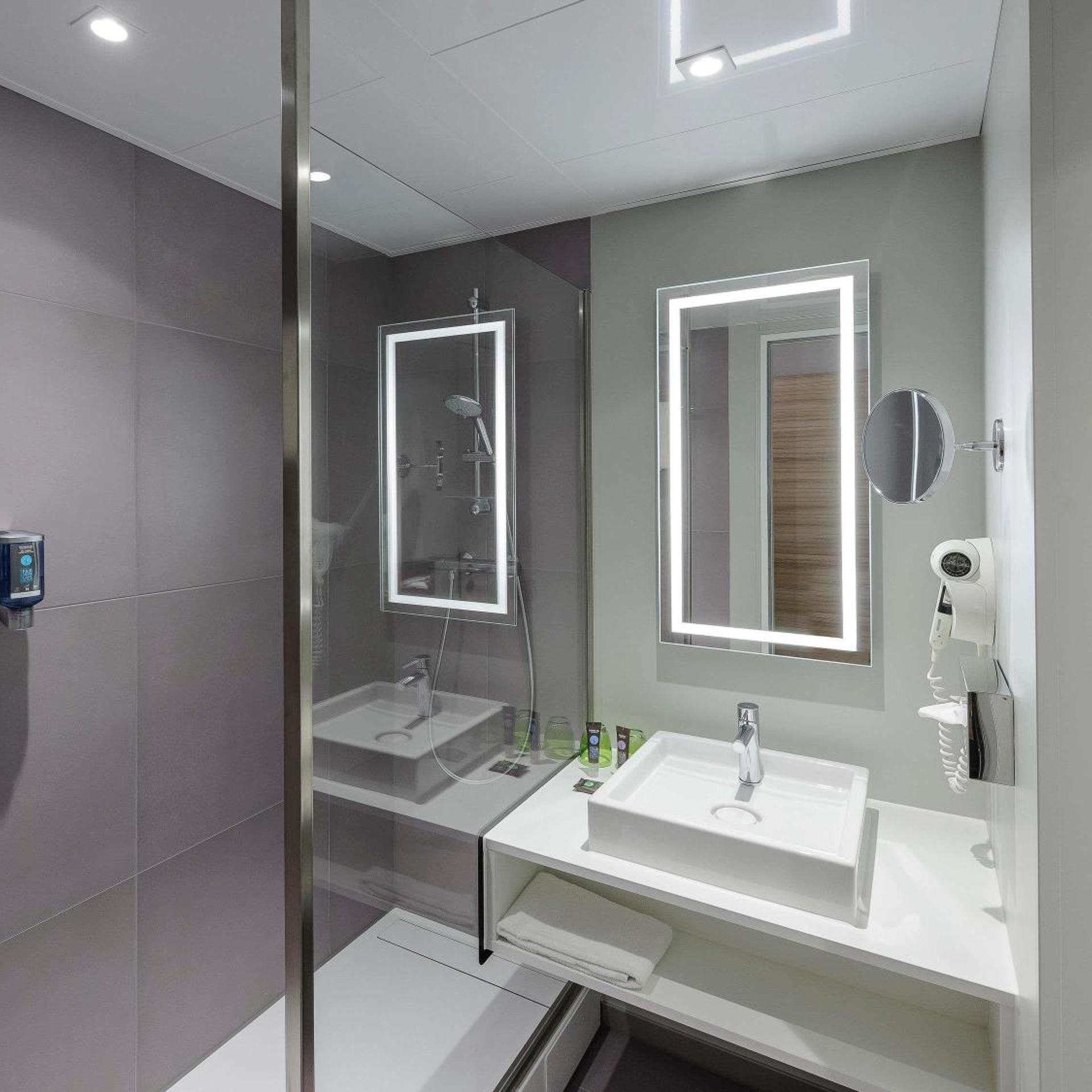 غرفة عائلية بسرير كينج، Novotel Koeln City 7/9