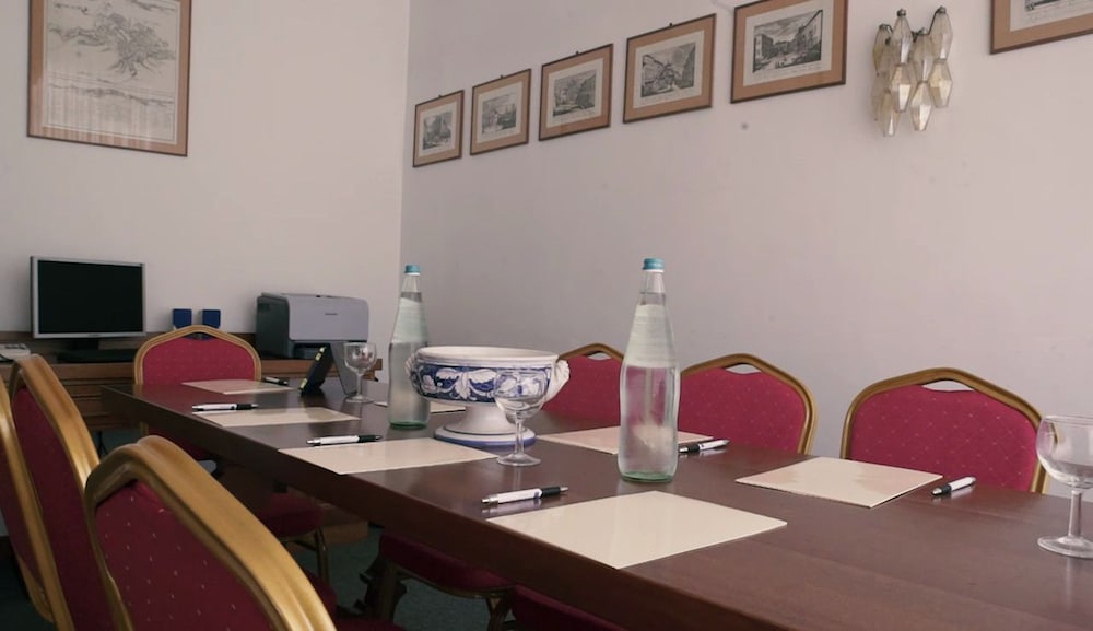 Grifone Hotel Ristorante 44/50