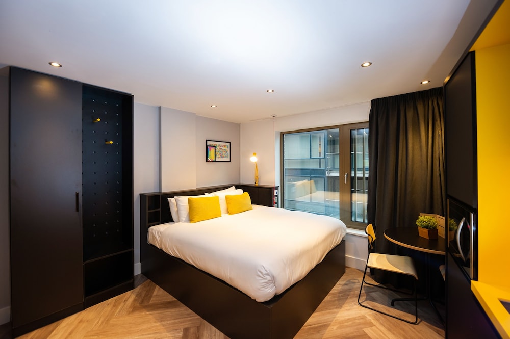 Staycity Aparthotels Dublin Castle 13/33