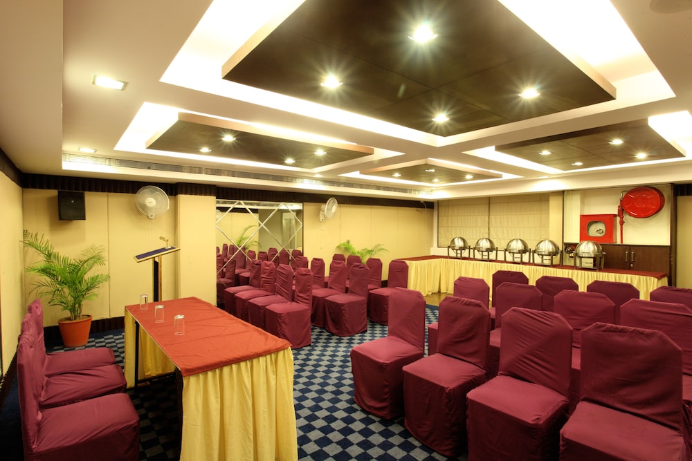 HOTEL SURYA PLAZA 19/46
