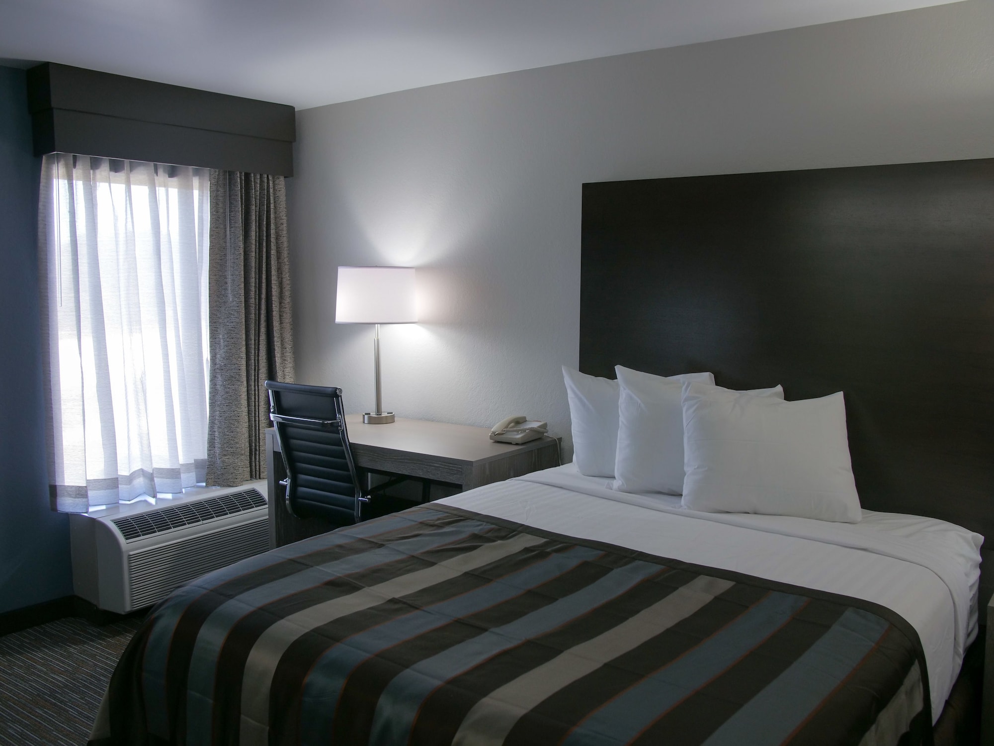 Deluxe, Queen Bed, High Floor