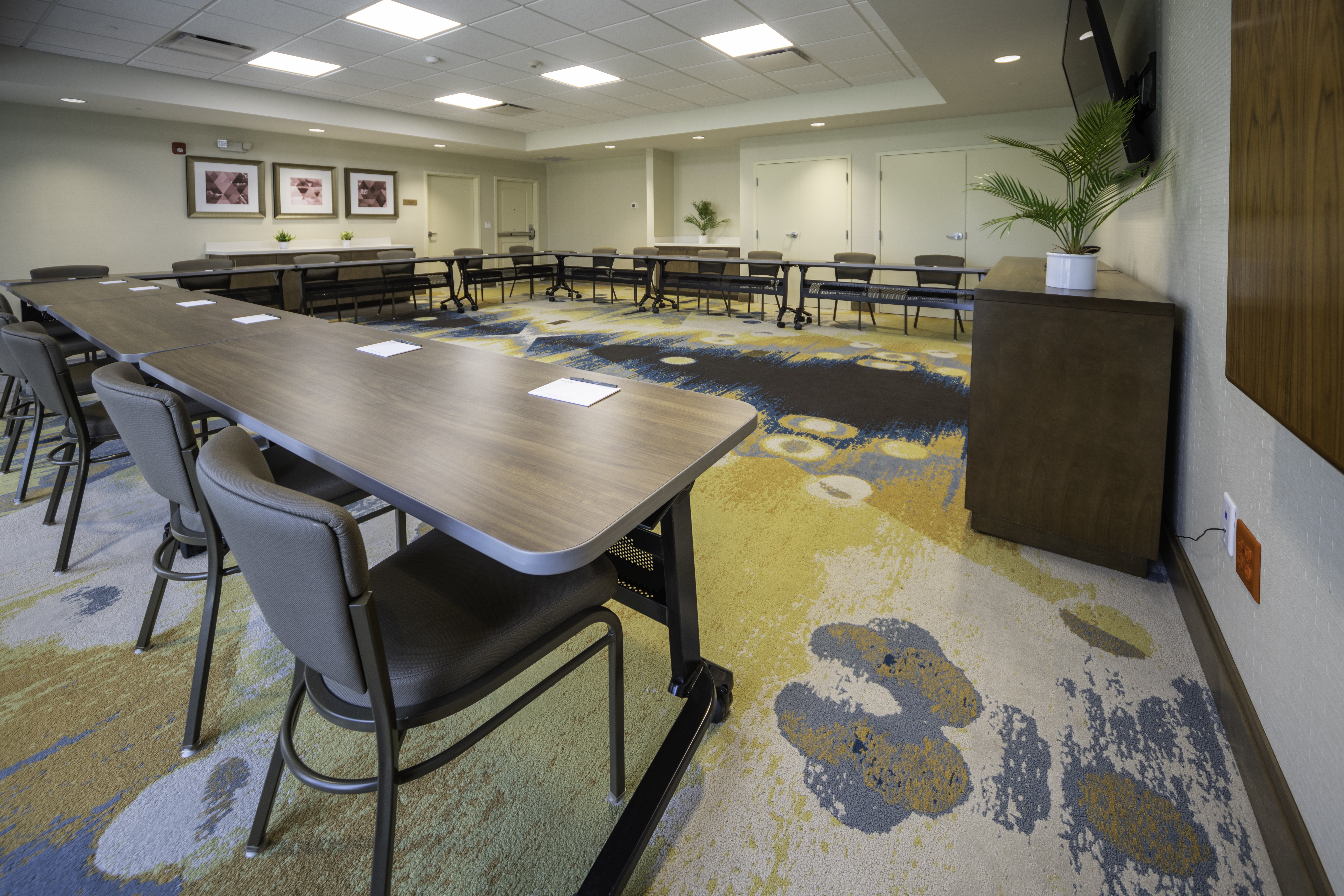 Staybridge Suites Summerville 45/48