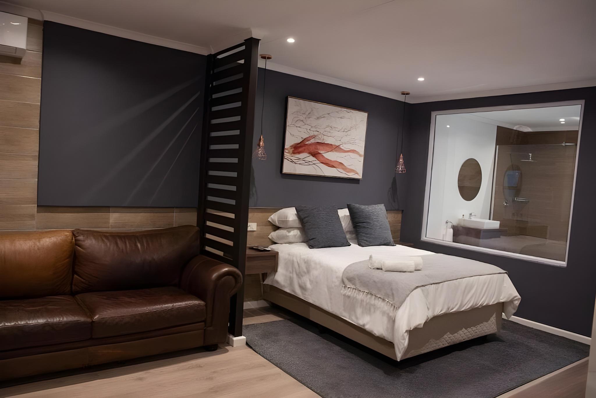 The Royal Bryanston 17/33