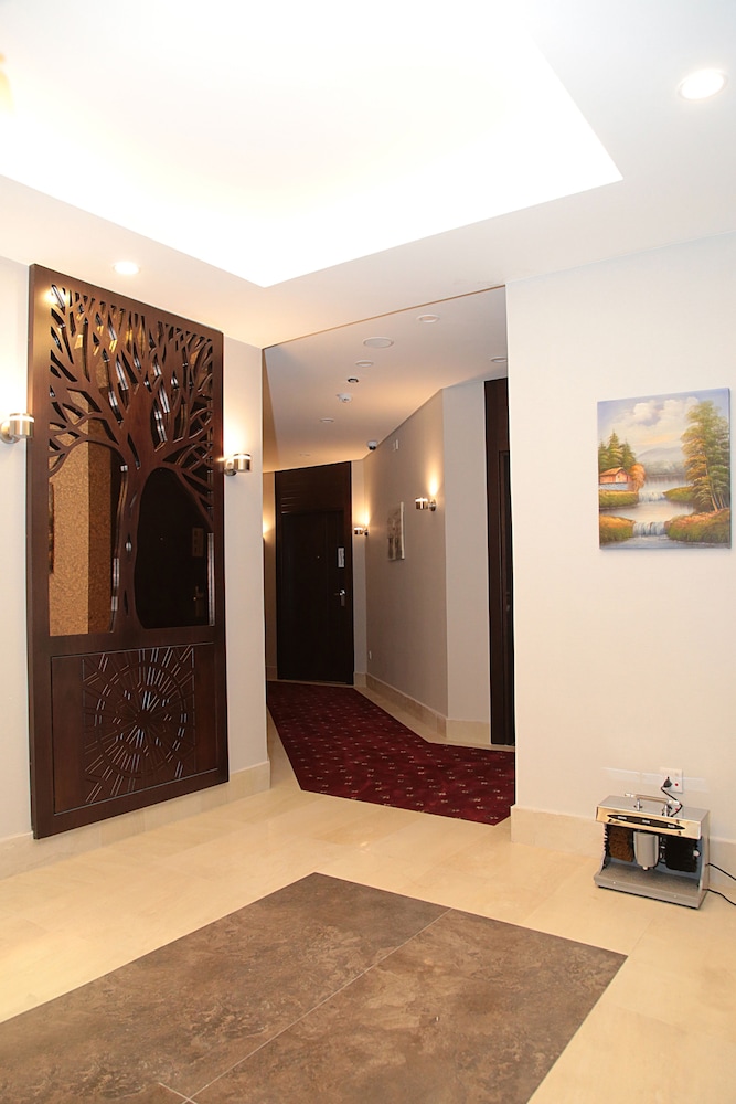 Viola Hotel Suites 6/35
