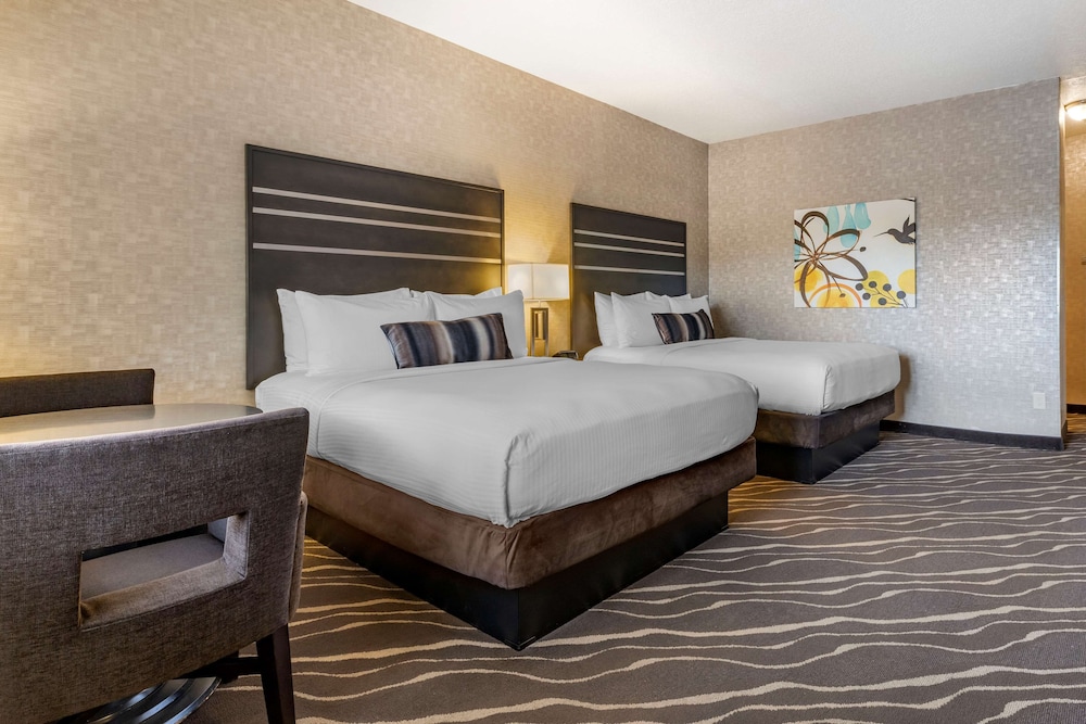 STANDARD, 2 QUEEN BEDS, ACCESSIBLE