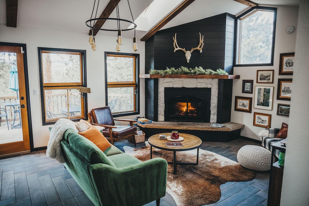 Juniper Mountain House 30/50