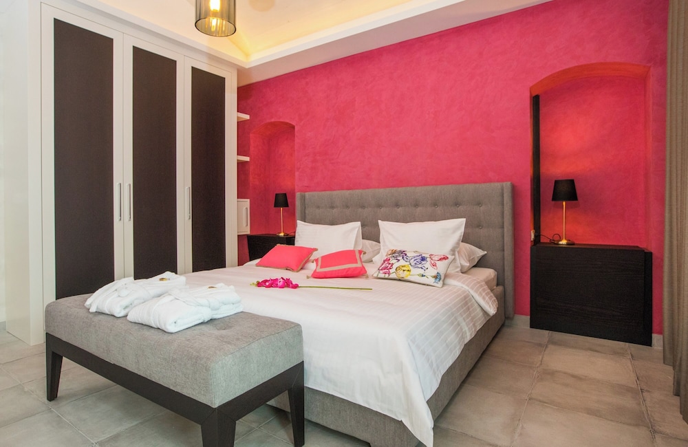 Diamond, Deluxe, Studio, Queen Bed, Sofa, Terrace