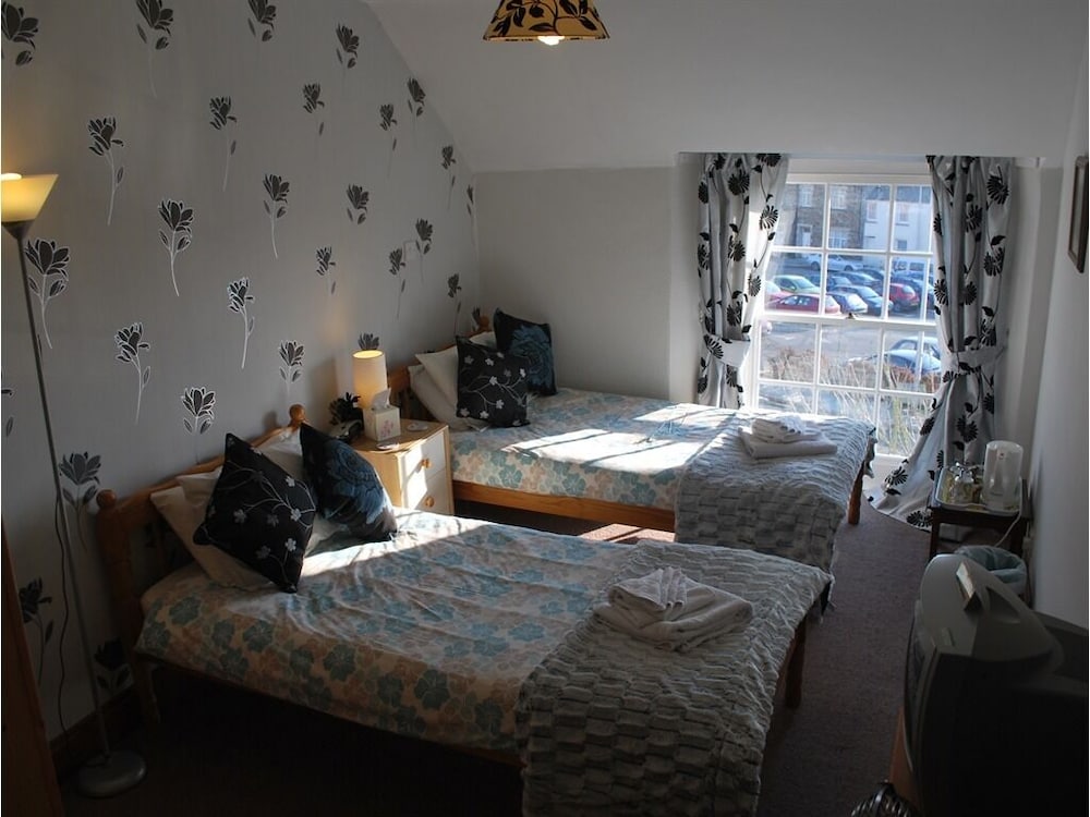 College Guest House 14/37