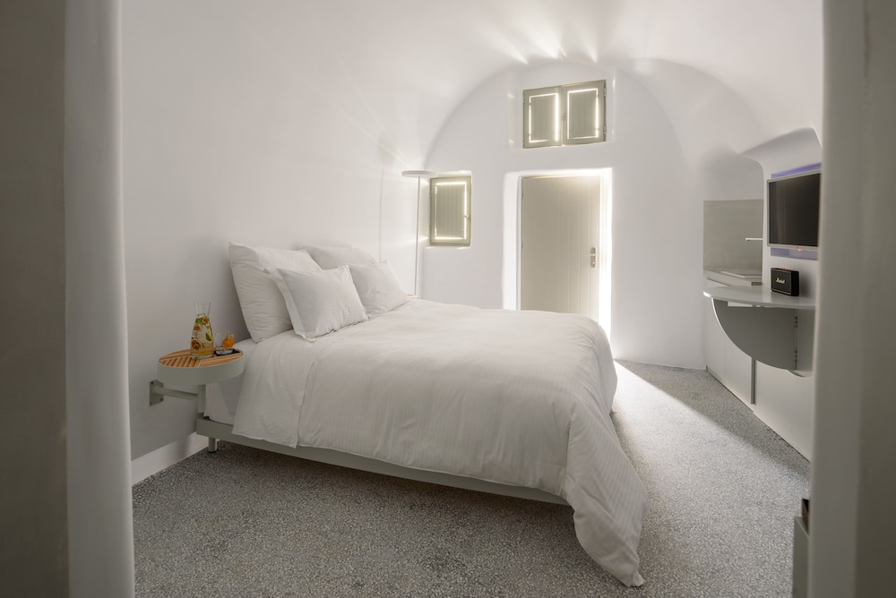 Echoes Luxury Suites By Canvas - Adults Only 9/50
