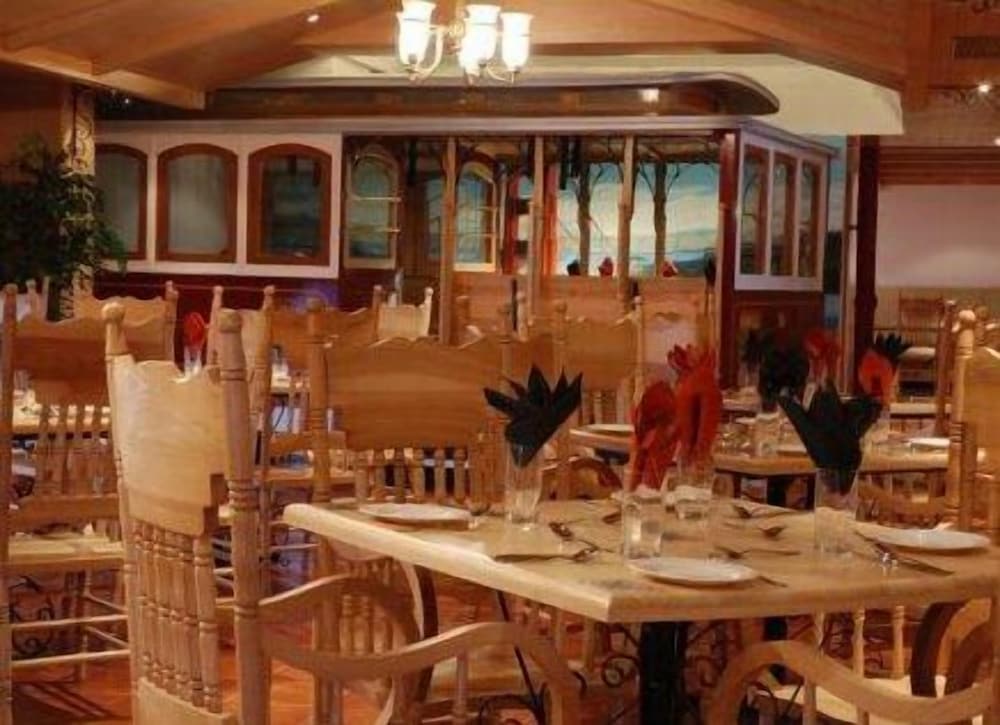 restaurant cafeteria