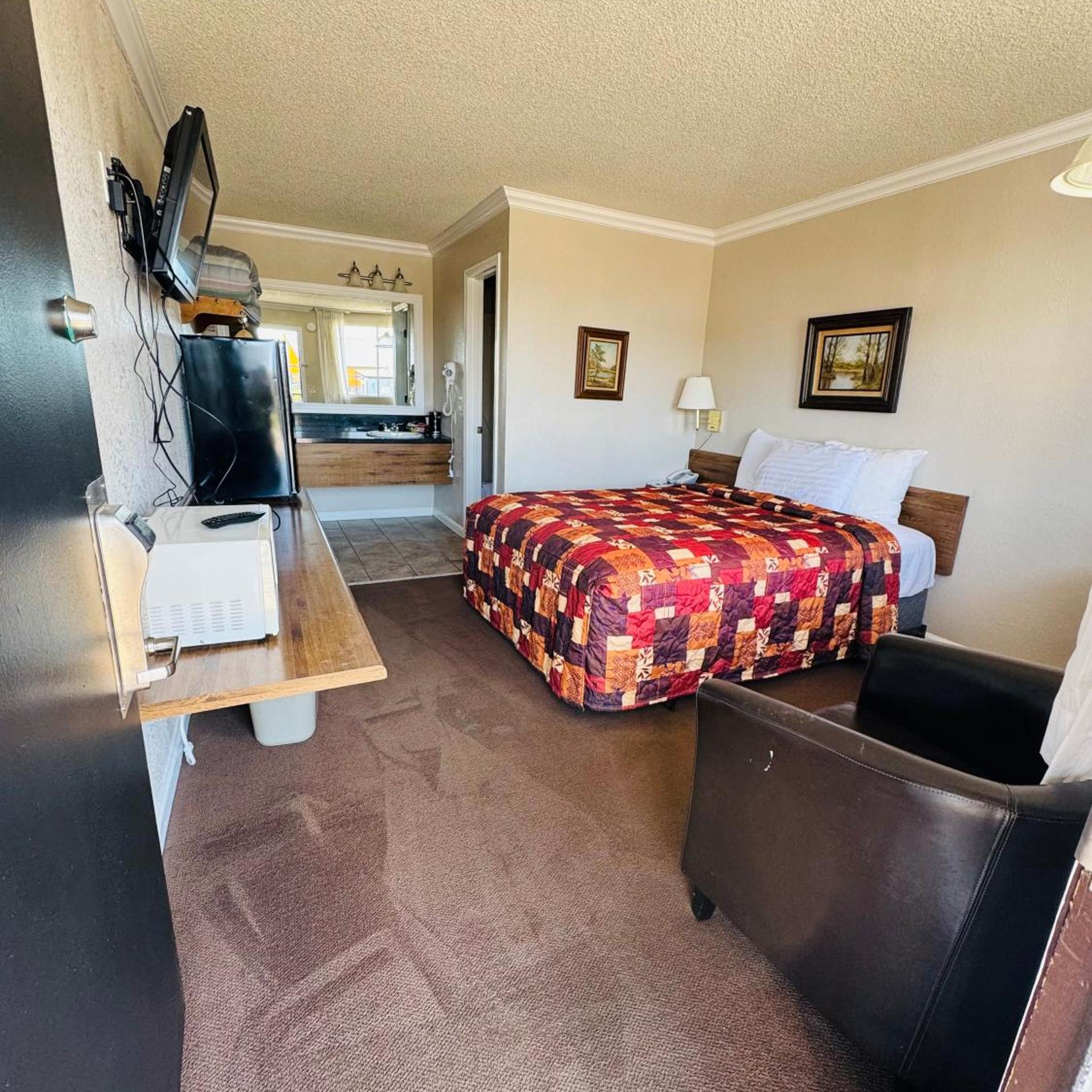 Oak Grove Inn 25/50