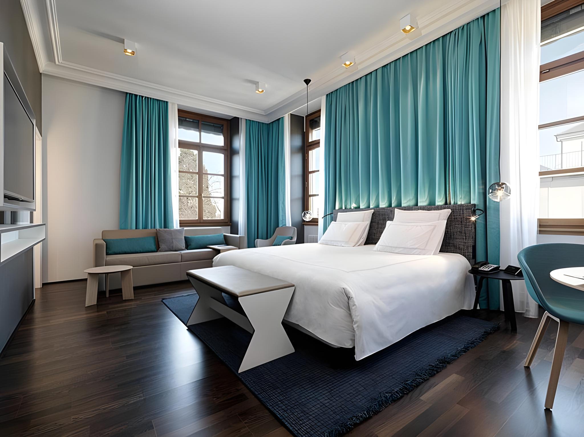 Junior Suite, King Bed