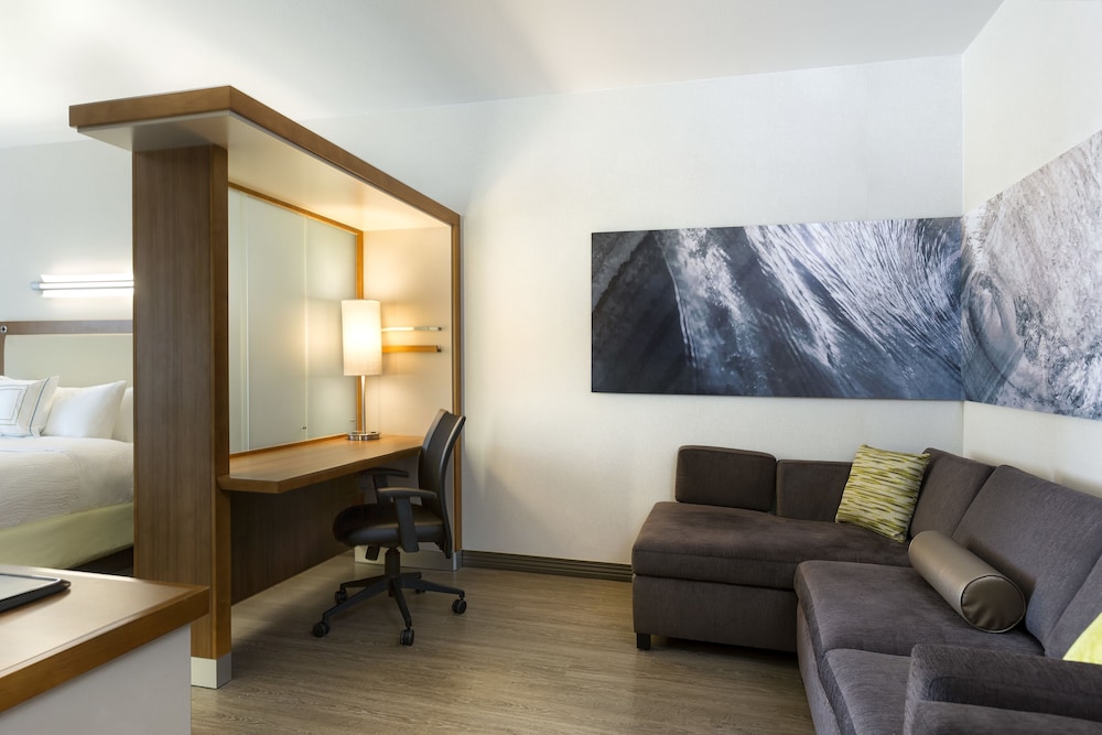 SpringHill Suites Orange Beach at The Wharf 55/66