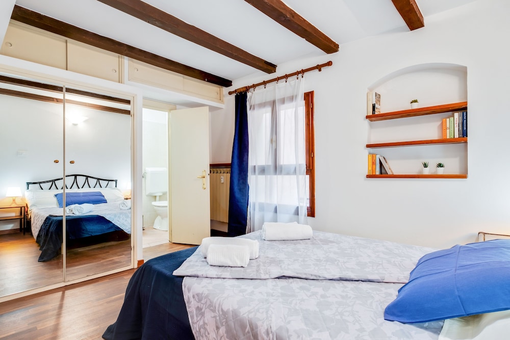 BolognaRoomscom- Santo Stefano Apartments 9/20