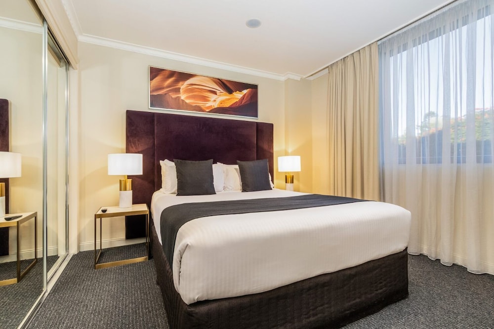 1 BEDROOM, SPA, SUITE, QUEEN BED