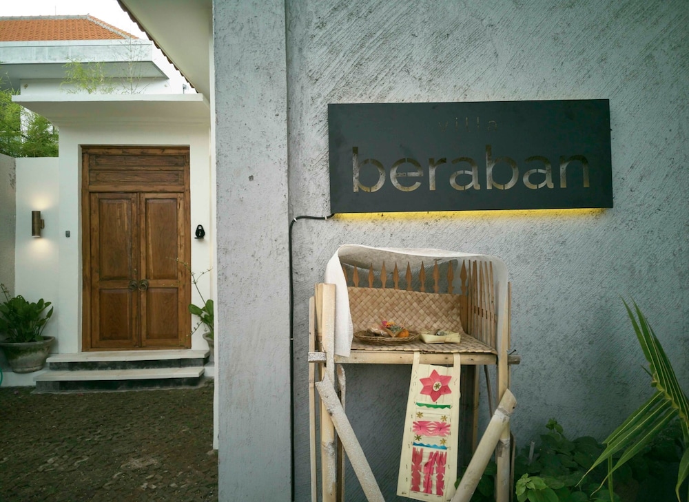 Villa Beraban Seminyak 2/50