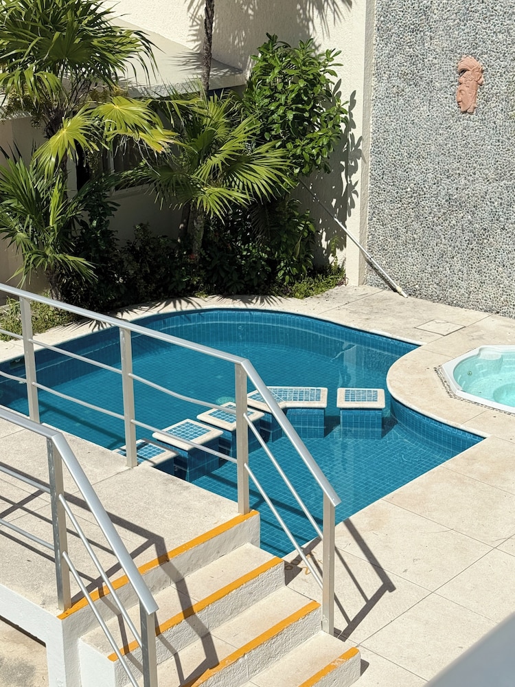 Luciana Hotel & Beach Club by Kavia 50/76