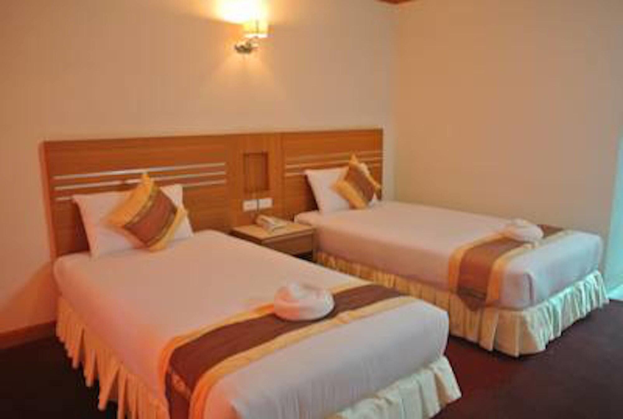 Chaikanathani Hotel 8/25