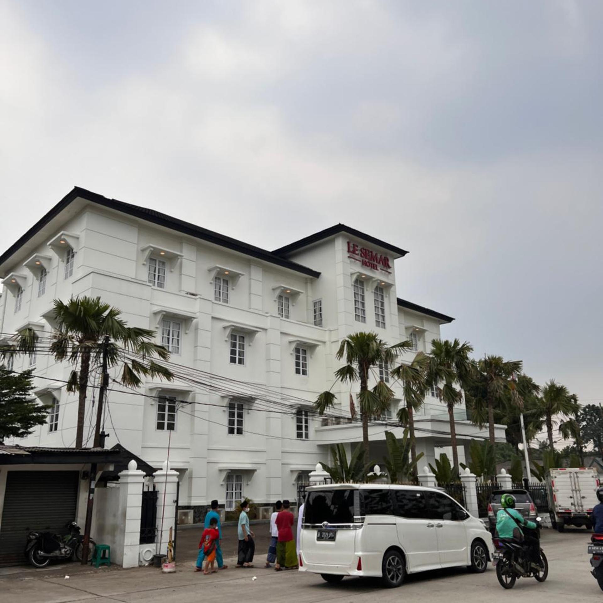 LE SEMAR HOTEL KARAWACI 17/23