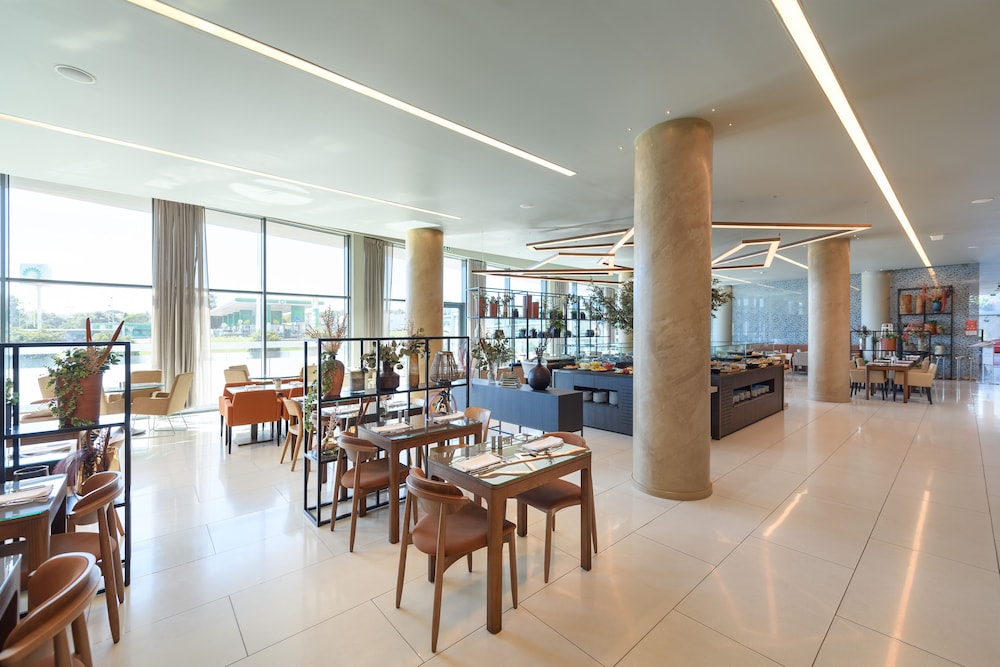 Melia Lisboa Aeroporto 58/73