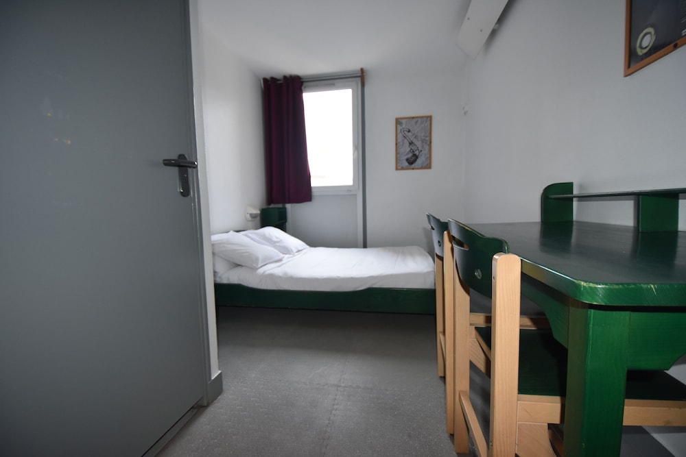 Auberge de Jeunesse Paris - Le d'Artagnan 18/50