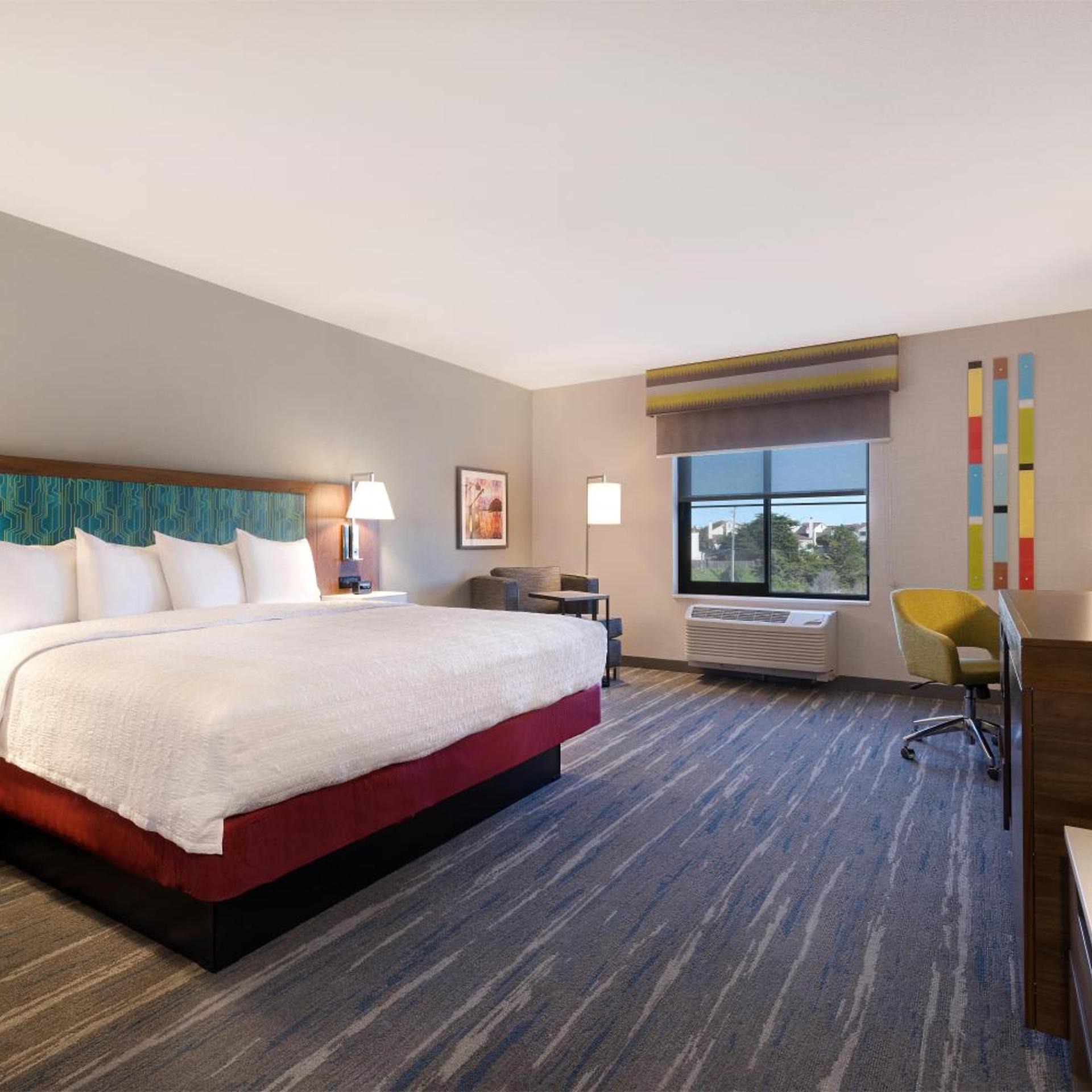 Room, King Bed, Bathtub, Accessible