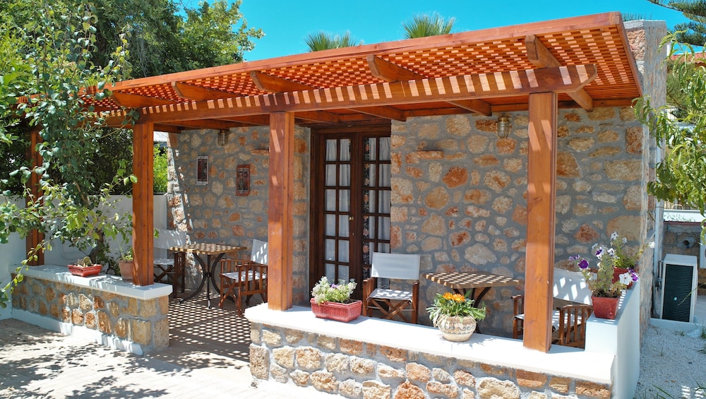 W Suites in MALIA