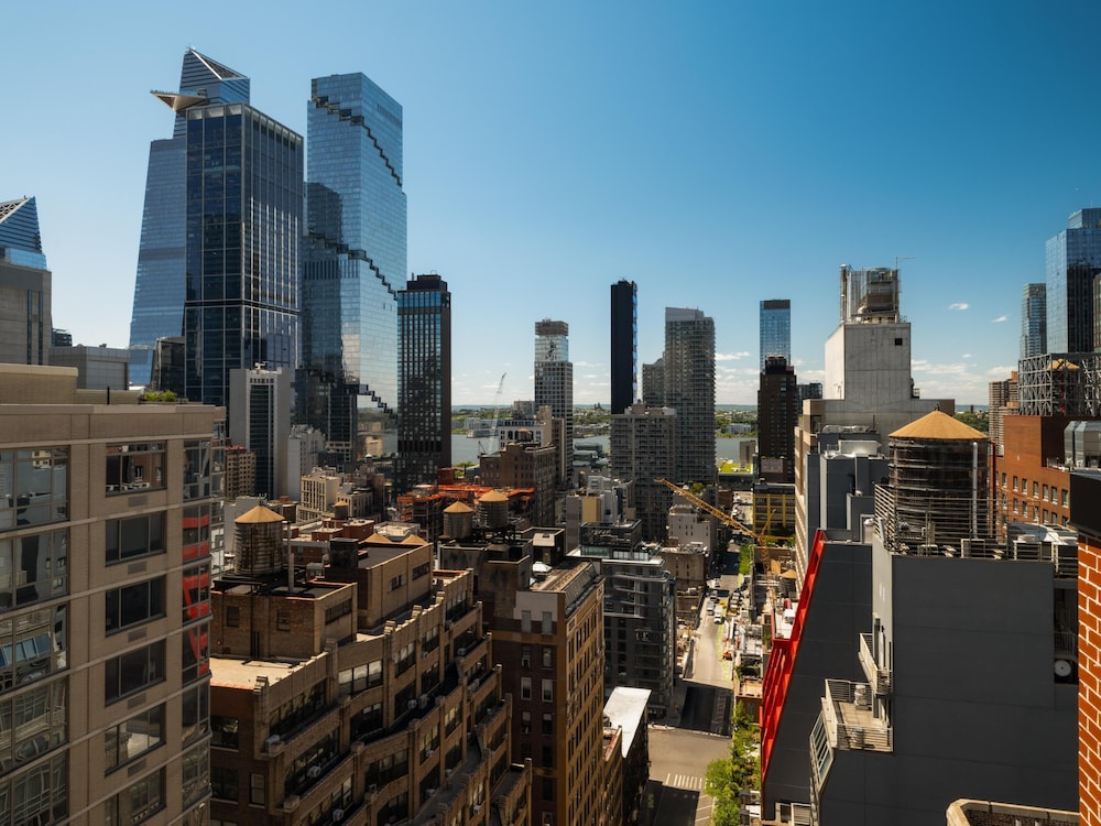 Hotel 38 New York City, Tapestry Collection by Hilton 45/52