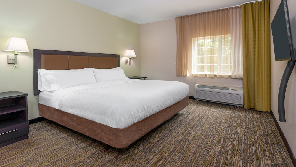Candlewood Suites Athens 19/57
