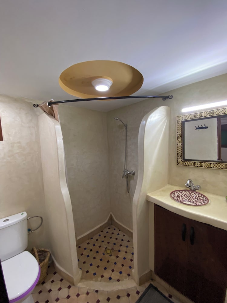 Auberge Miguirne chez Ali 43/46