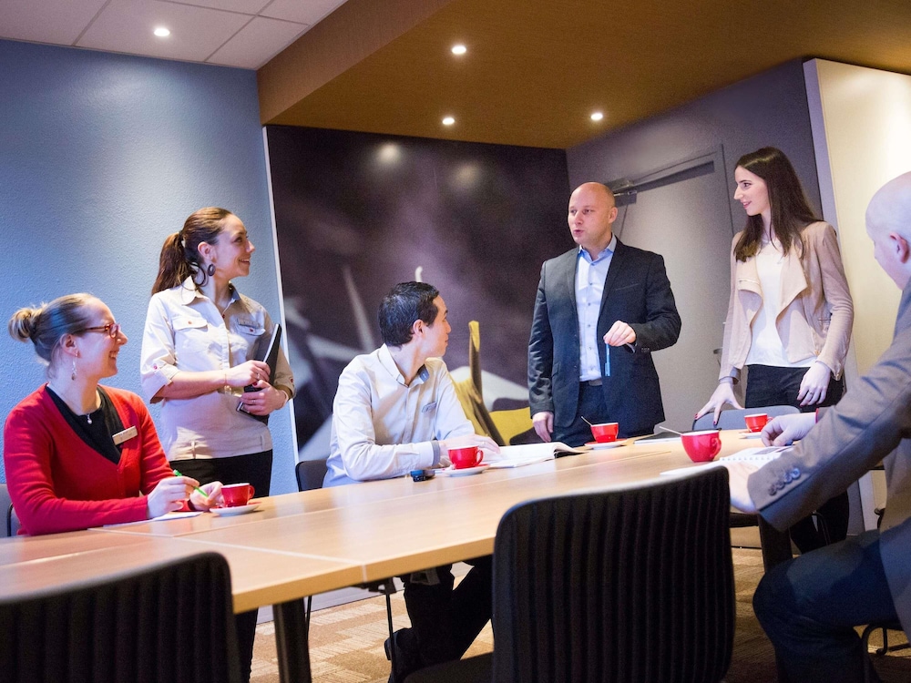 Ibis Nevers 13/63