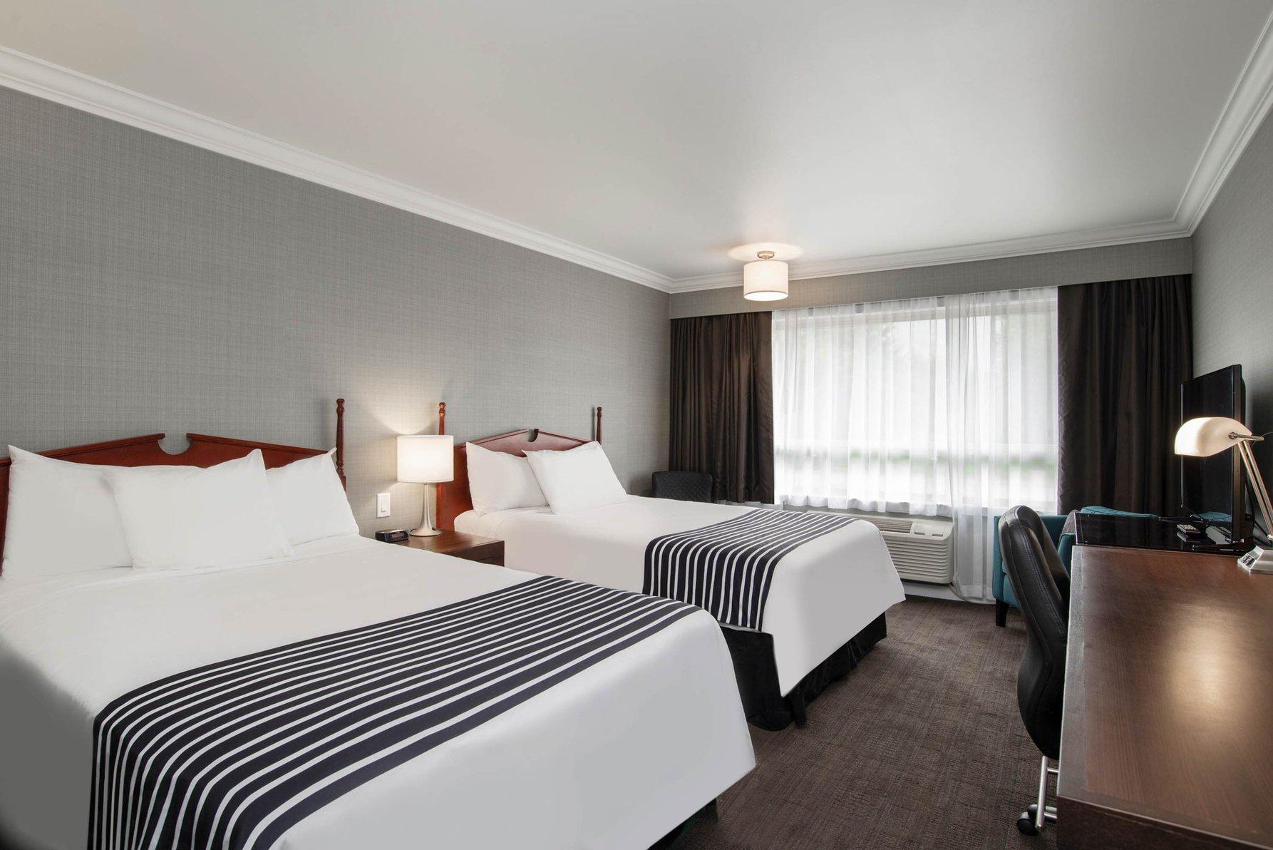 Standard, 2 Double Beds, South Wing