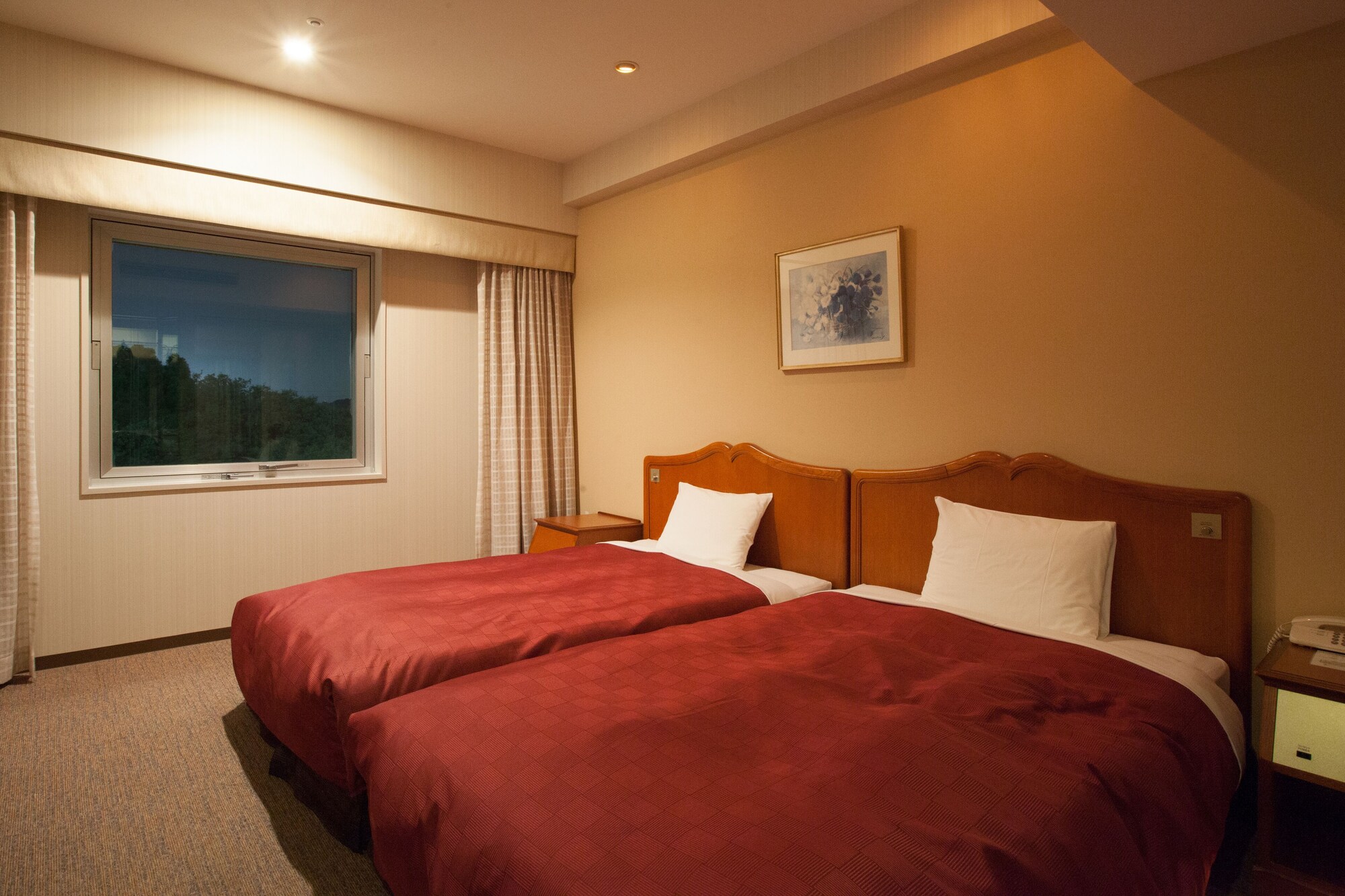 ECONOMY, TWIN BEDS
