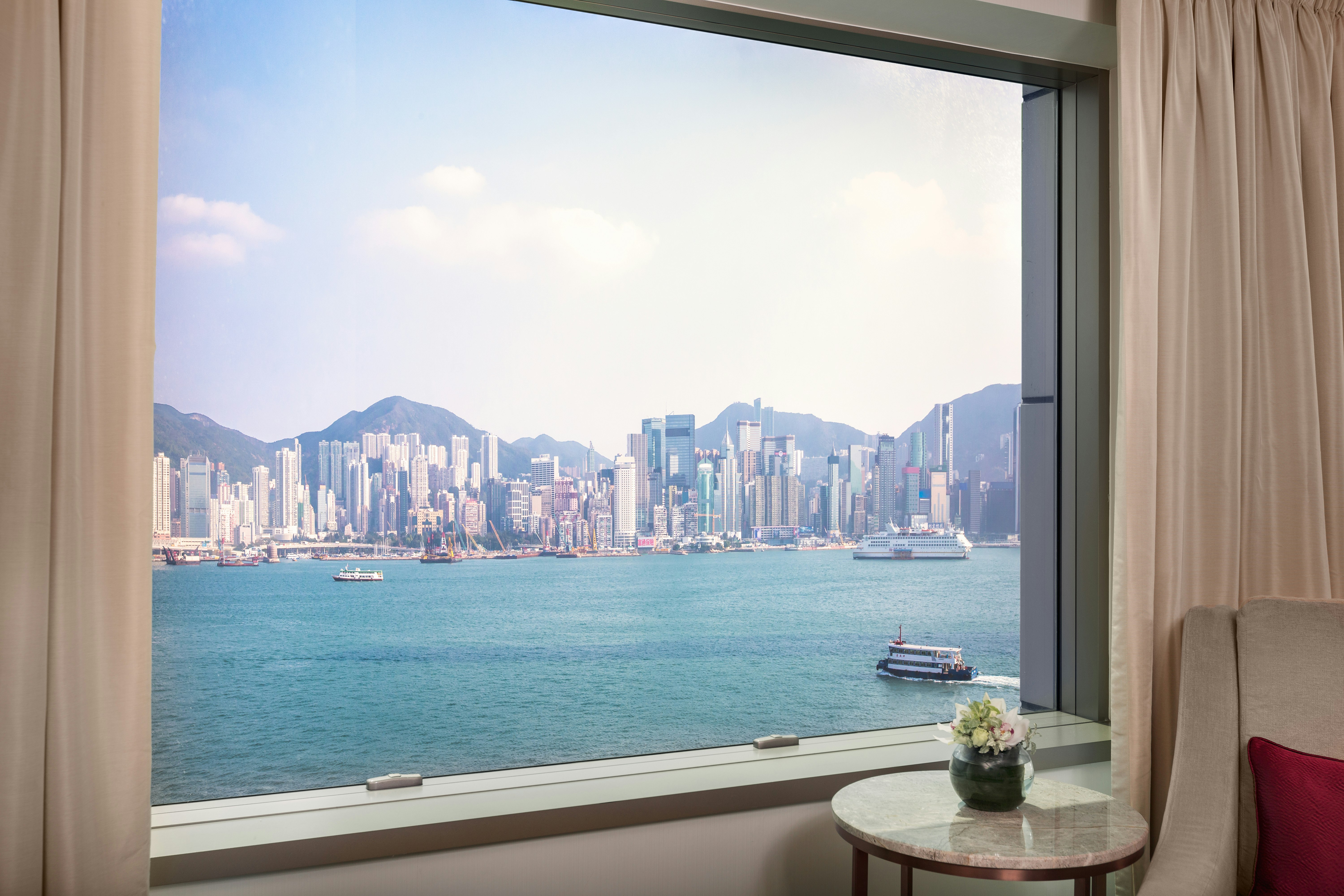 InterContinental Grand Stanford Hong Kong 70/73