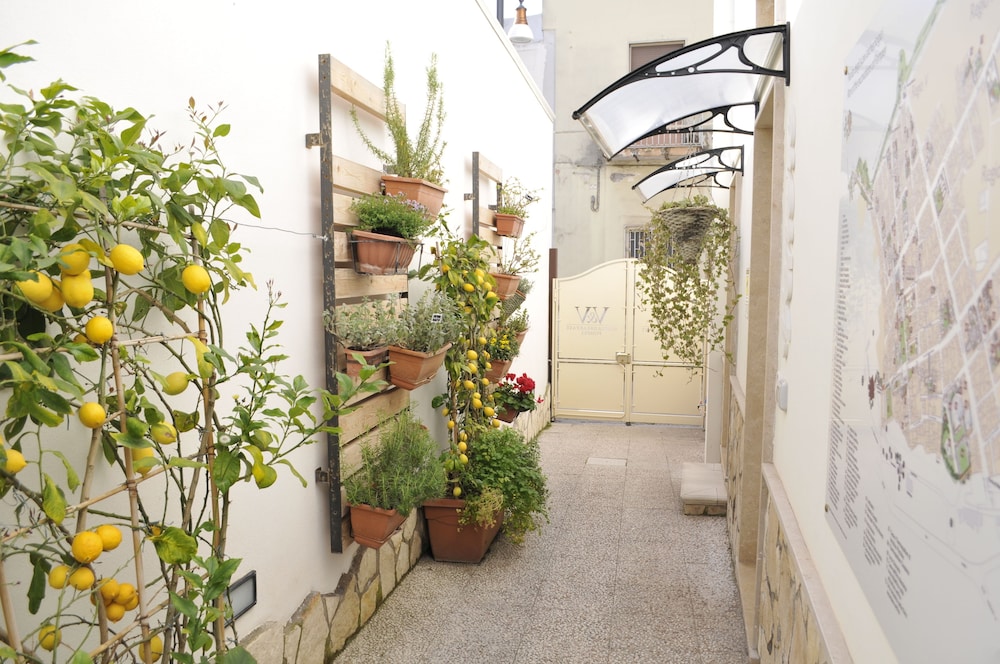 B&B V&V Suite & Breakfast 33/45