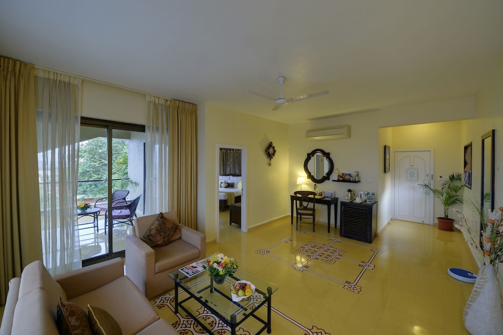The Crown Goa 44/66